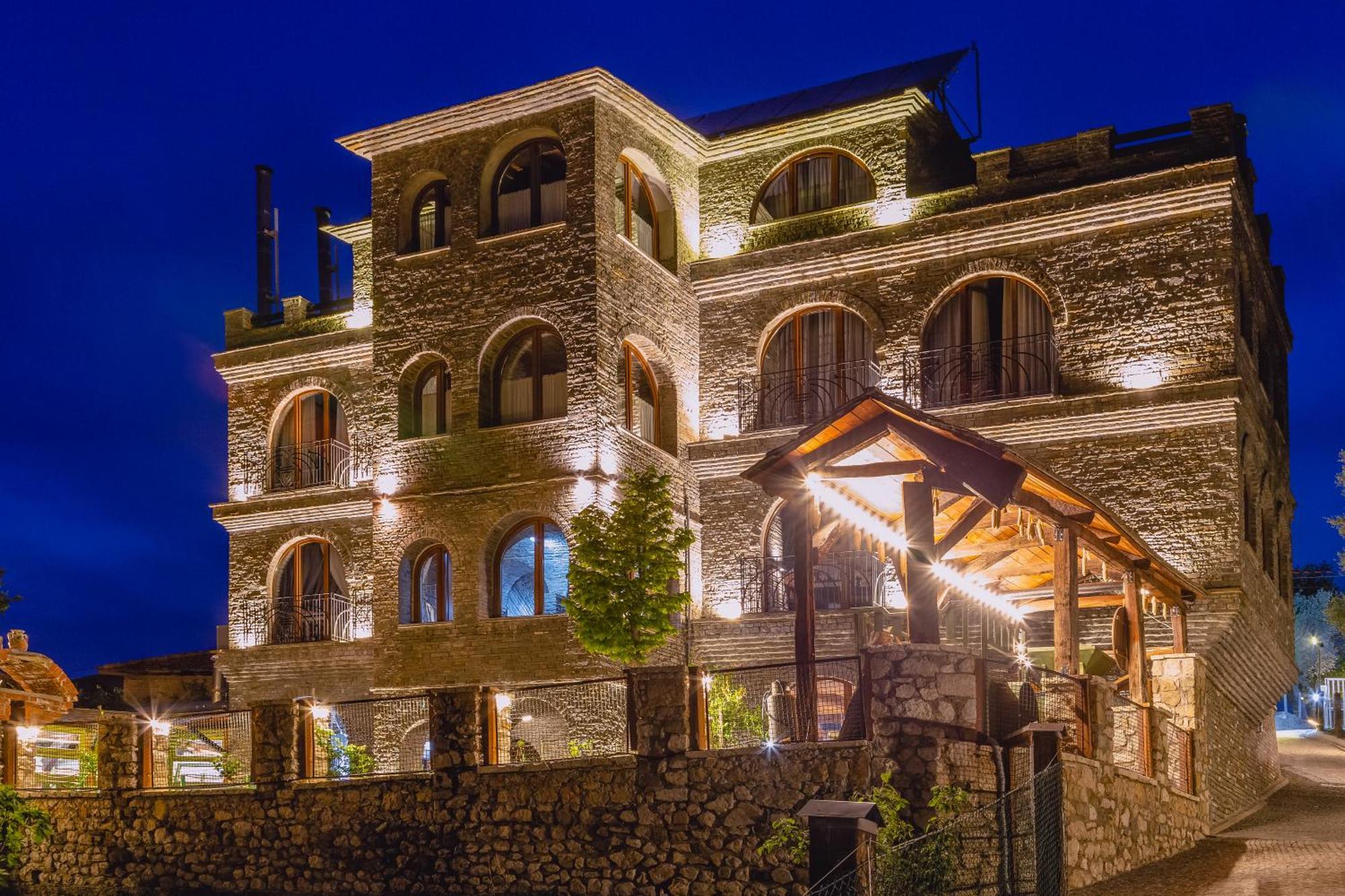 Hotel Restaurant Emblema Petrele Exterior foto