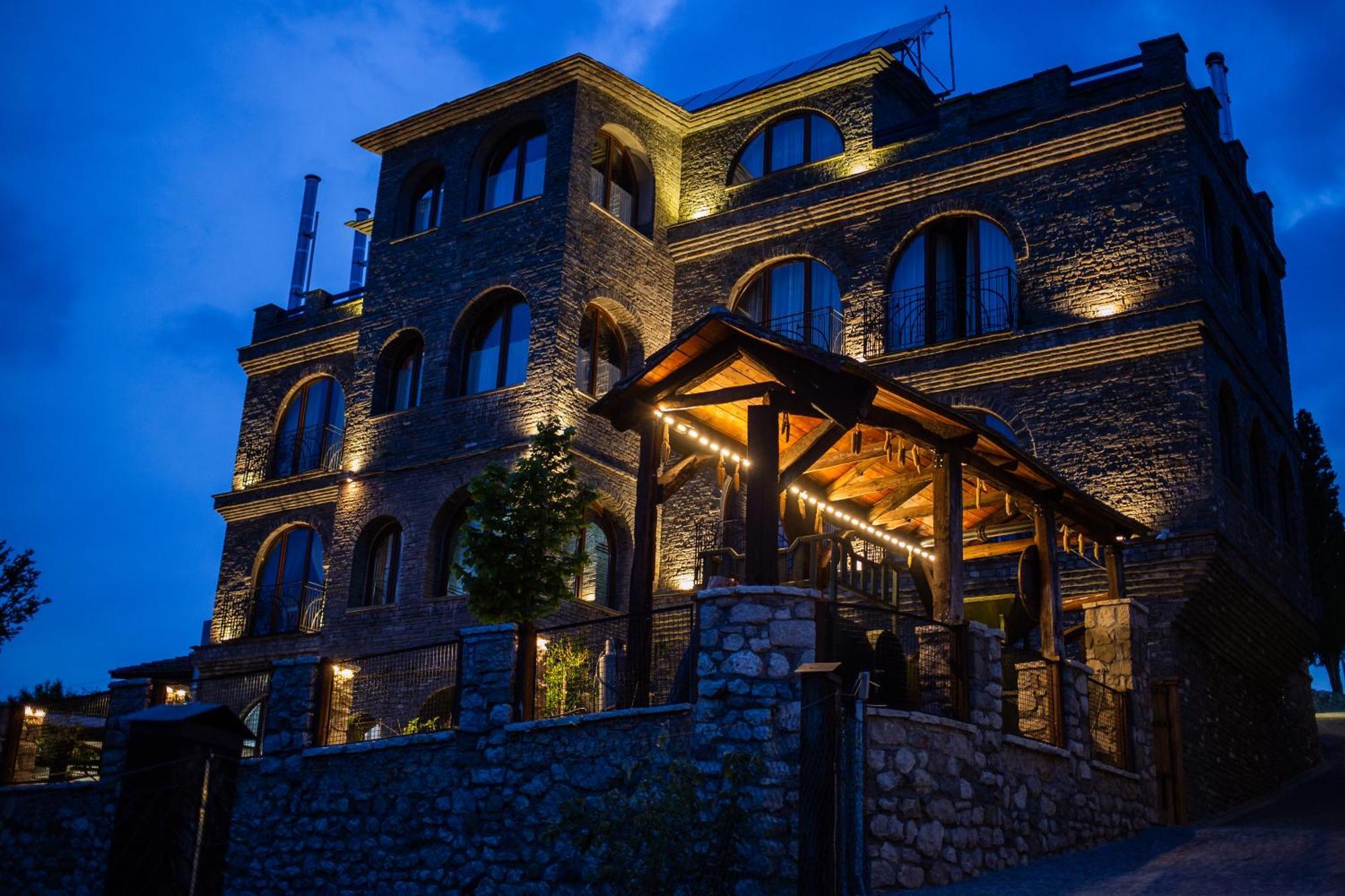 Hotel Restaurant Emblema Petrele Exterior foto