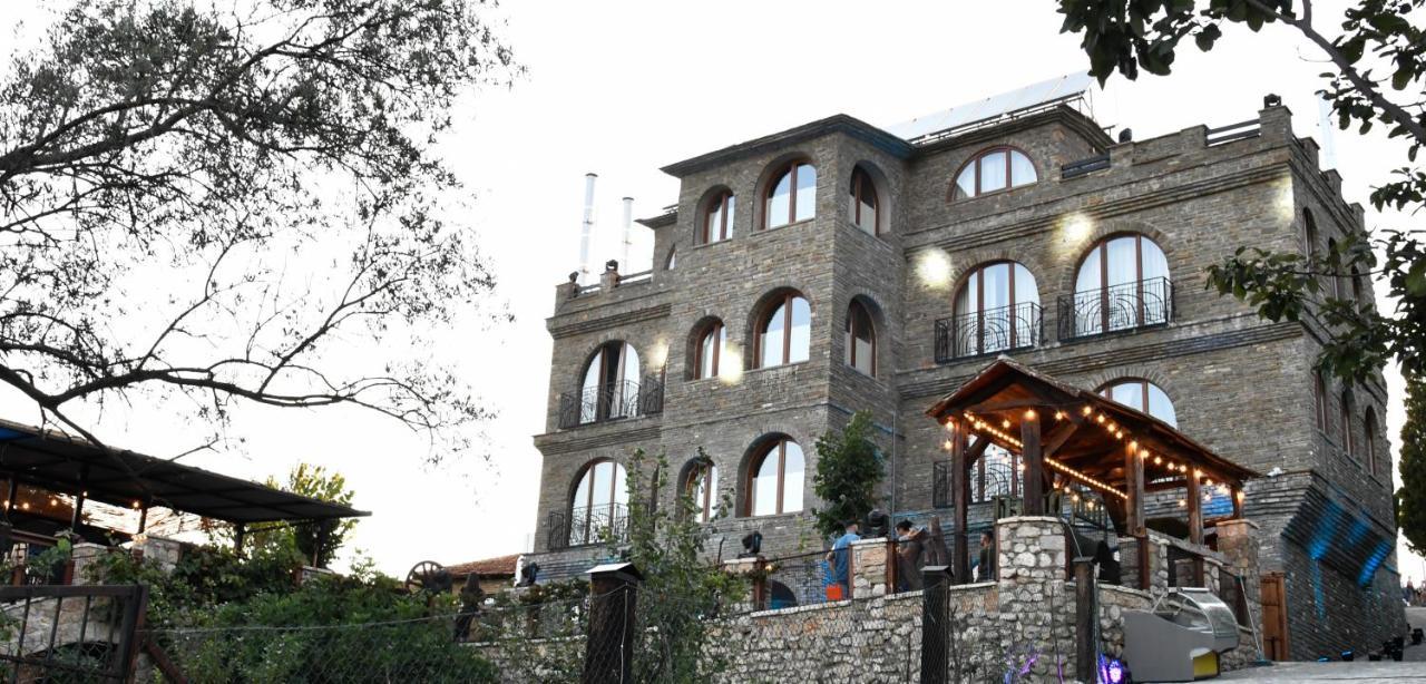 Hotel Restaurant Emblema Petrele Exterior foto